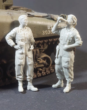 Panzer Art FI35-237 British tanker coverall set 1/35 – image 2