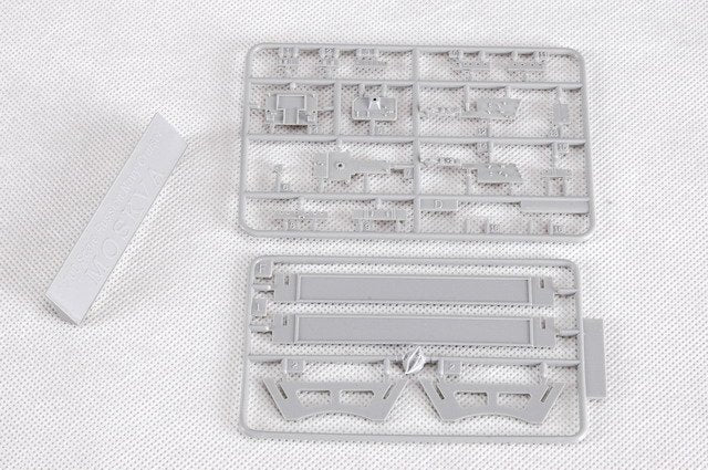 Trumpeter 05720 Russian Navy Slava Class Cruiser Moskva 1/700 – zdjęcie 8