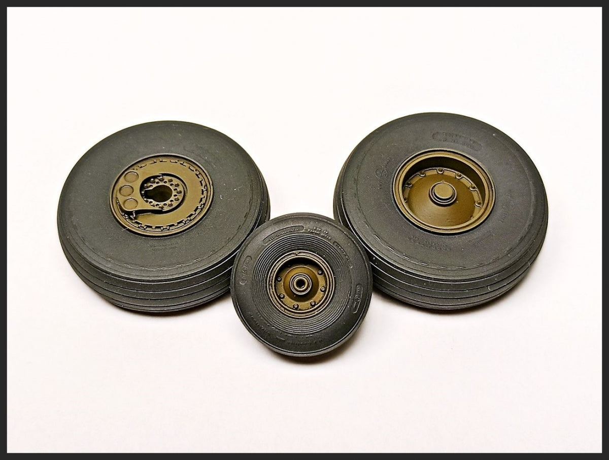 Clear Prop! CPA35002 CH-54A Tarhe wheels set for ICM kit 1/35 – image 4