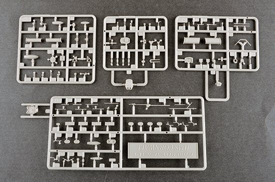 Trumpeter 06734 HMS Cornwall 1/700 – image 5