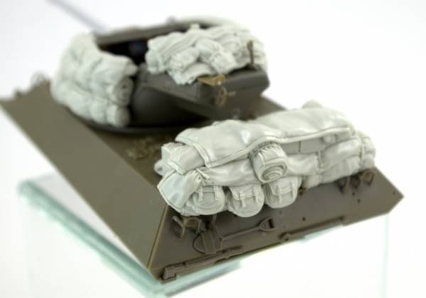Panzer Art RE35-703 M36 “Jackson” stowage set 1/35 – image 3