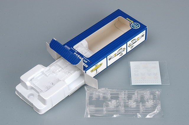 Trumpeter 03444 BFC BOMBER-FIGHTER 1/700 – image 2