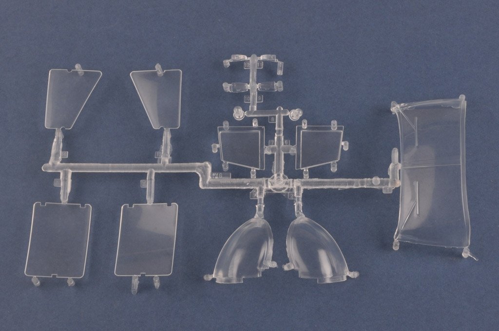 Hobby Boss 81806 UH-1 Huey B 1/18 – zdjęcie 4
