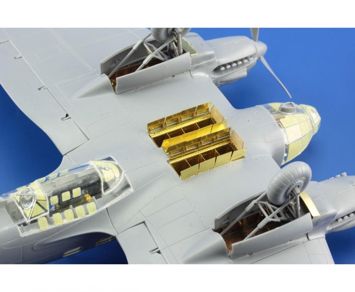 Eduard 72610 He 111P-2 bomb bay 1/72 AIRFIX – image 2
