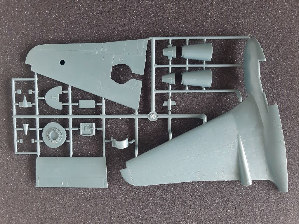 Infinity Models INF3203 DH-100 VAMPIRE F MK.3 1/32 – image 5
