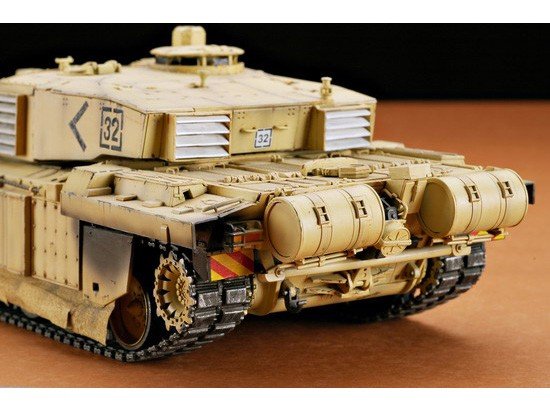 Trumpeter 00323 British Challenger 2 MBT (OP. Telic) Iraq 2003 1/35 – image 9