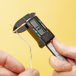 Modelcraft PGA1001 Plastic Digital LCD Caliper (100mm) – image 3