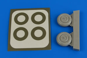 Aires 4739 Yak-3 wheels &amp;amp; paint masks 1/48