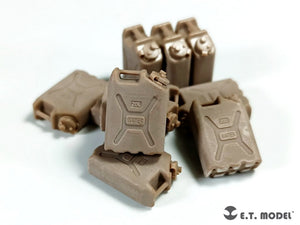 E.T. Model P35-241 US ARMY 20L WATER CANS SET(3D Printed) 1/35 – zdjęcie 3