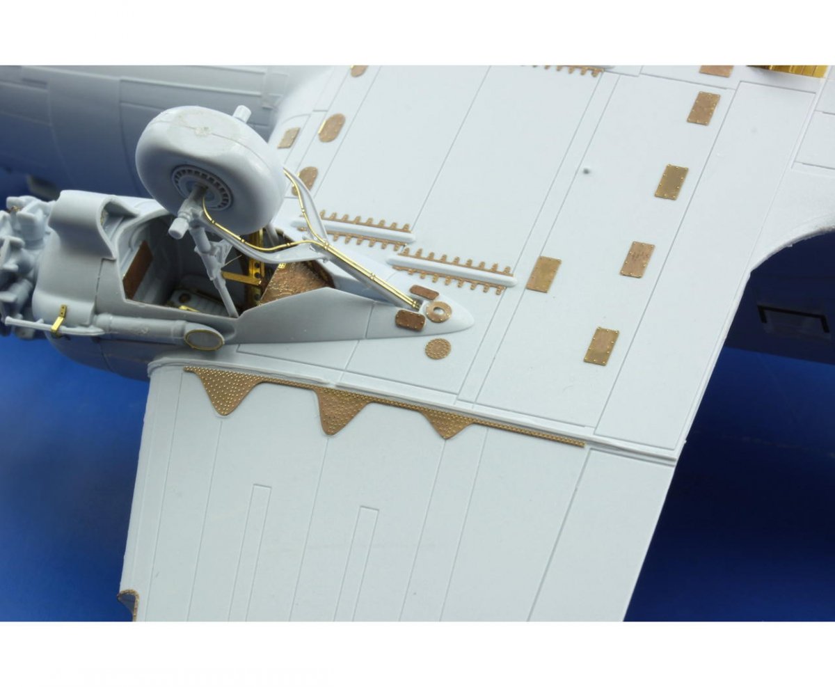 Eduard 72590 C-47 surface panels 1/72 AIRFIX – zdjęcie 6