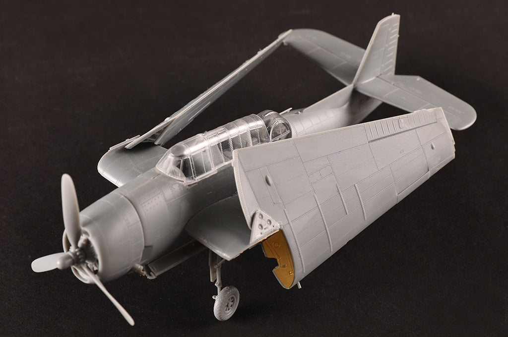 Hobby Boss 87274 TBM-3 Avenger 1/72 – zdjęcie 12