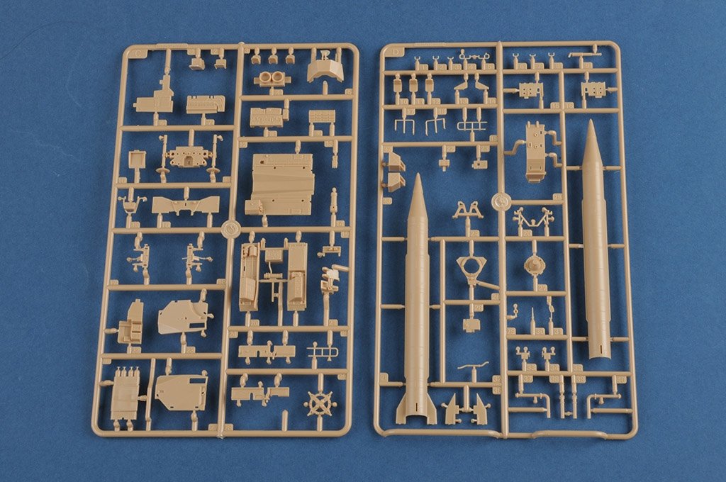 Hobby Boss 82939 Former Soviet Scud-B ballistic missile 1/72 – image 7