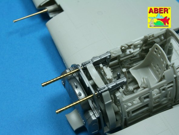 Aber A32106 Armament for Japanese fighter Mitsubishi A6M5 Zero 1/32 – image 4
