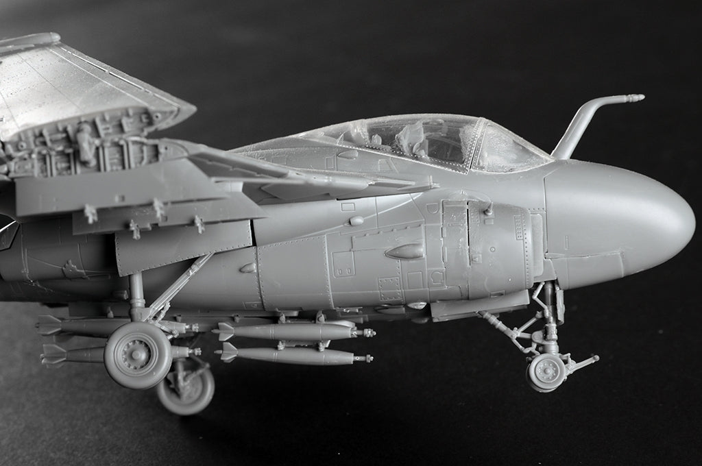 Trumpeter 01641 A-6 E Intruder 1/72 – zdjęcie 17