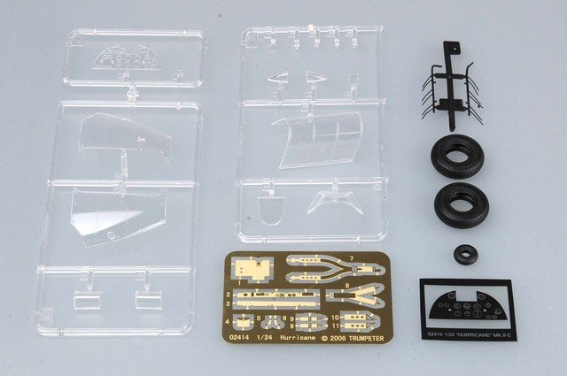 Trumpeter 02416 HURRICANE Mk.IIC/TROP 1/24 – immagine 5