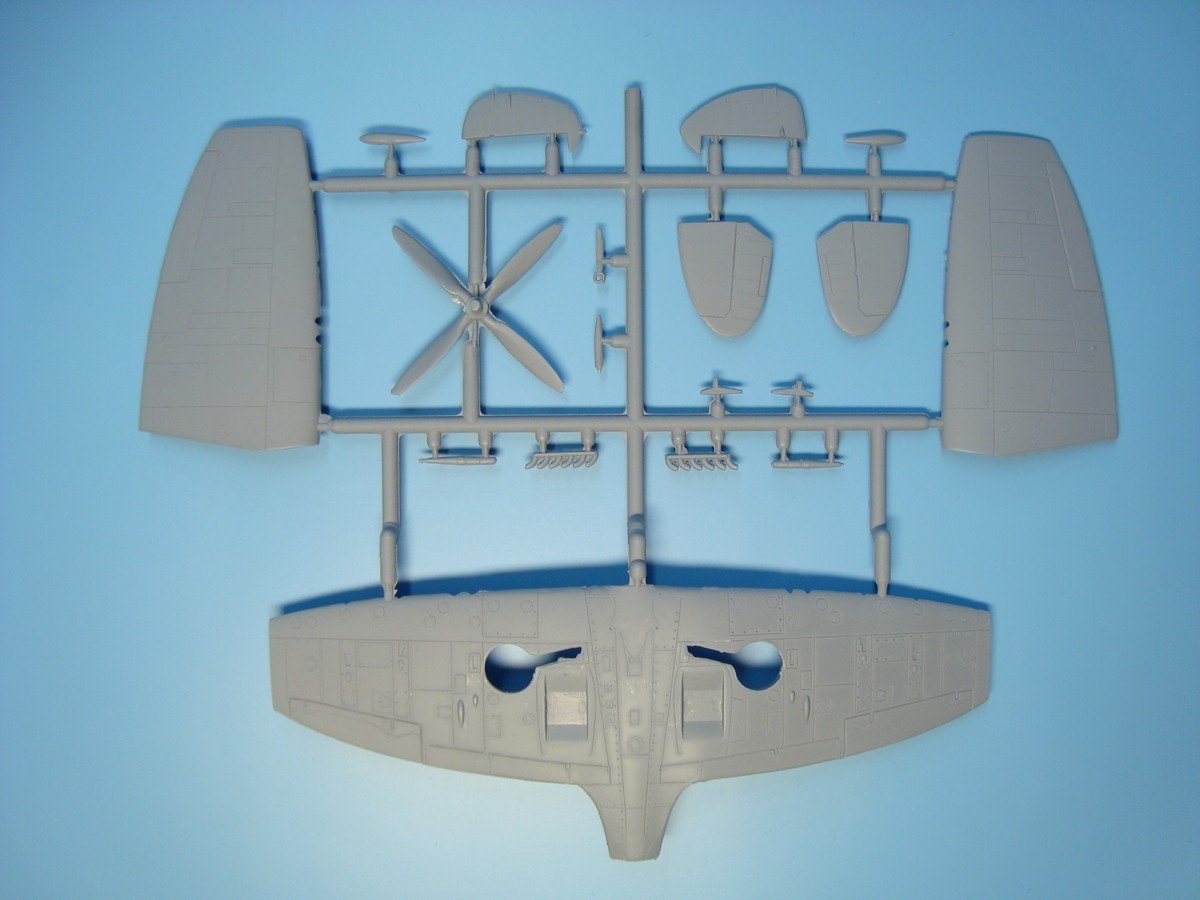 AZ Model AZ7378 Spitfire Mk.VIII RAF 1/72 – zdjęcie 7