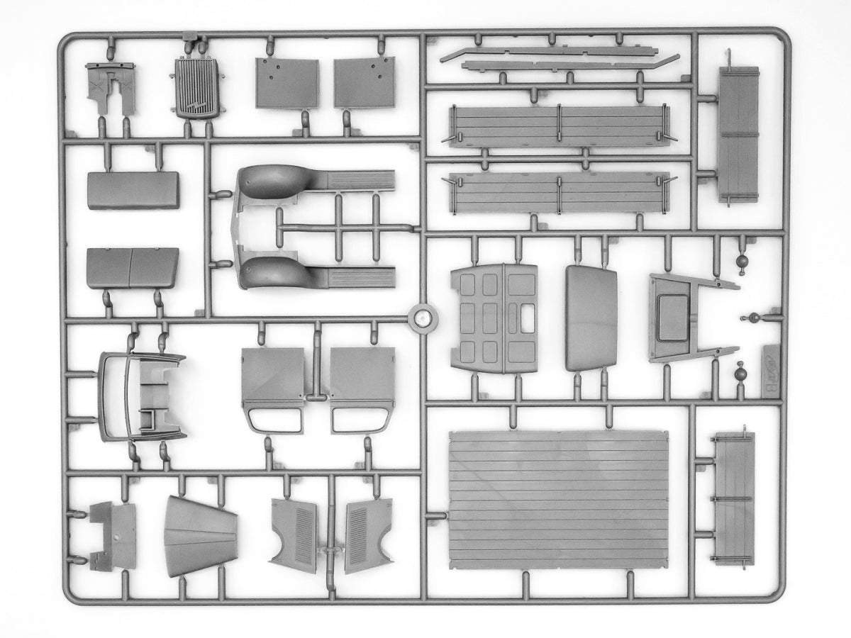 ICM DS3523 Sankas WWII Wehrmacht Ambulance Trucks 1/35 – image 5
