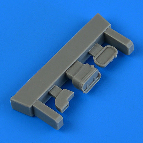 Quickboost QB49090 Z-37 Čmelák Oil Cooler & Air intake MACO 1/48