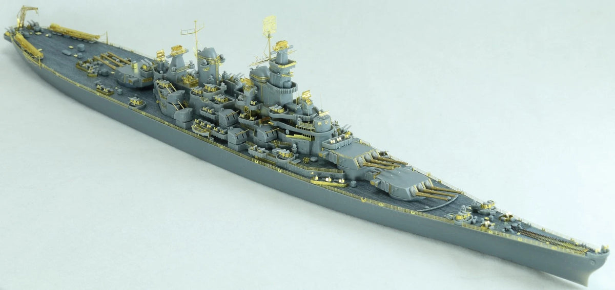 Vee Hobby E57001 USS IOWA BB-61 1944 - Deluxe Edition 1/700 – obrázek 3